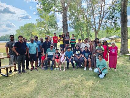 A group of people posing for a photo
AI-generated content may be incorrect.